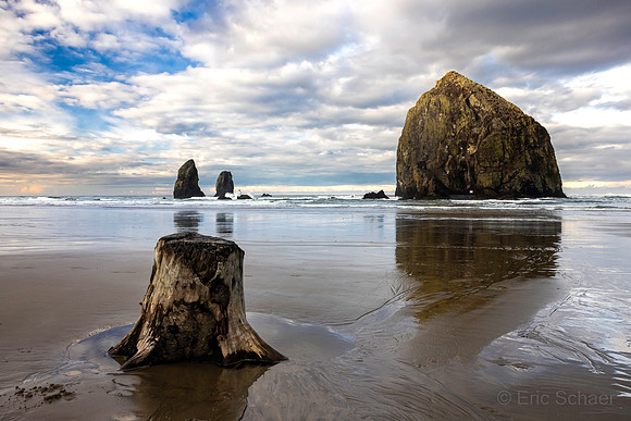 Cannon Beach Haystack Rock
