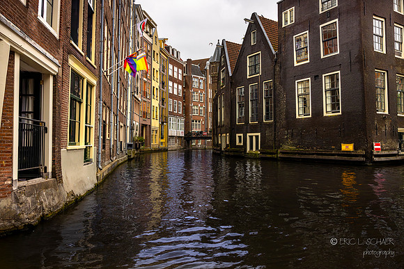 Amsterdam: View down narrow canal