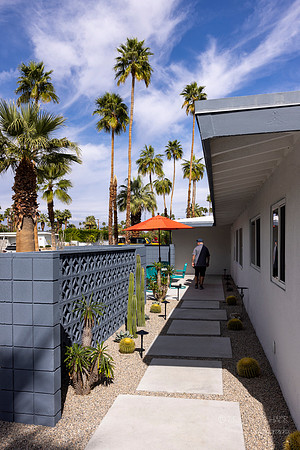Canon- Palm Springs Mid Cent Modern Walk Tour