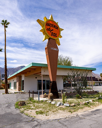 Borrego Springs- Mid Century Architecture Motel