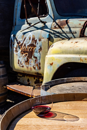 Arroyo Grande- Peacock Cellars Winery Old Truck