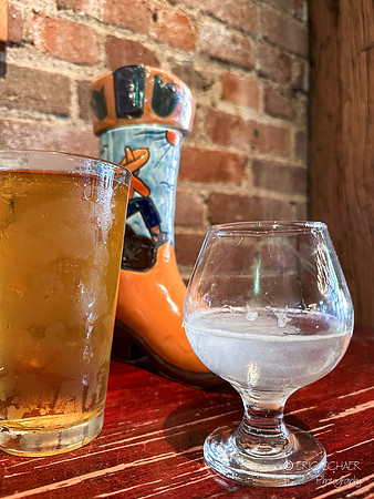 San Luis Obispo- Downtown Image drinks at restaurant