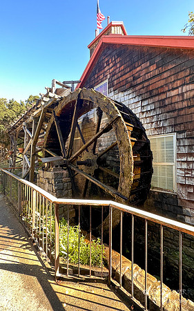 San Luis Obispo- Apple Farm Inn