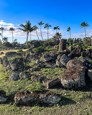 I-Phone: Hikinaakala Heiau Sacred Site: Lydgate Beach Park- Kapa'a