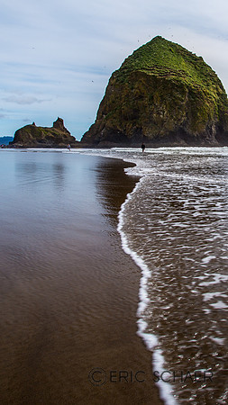 Wave-Haystack Rock Cannon Beach OR