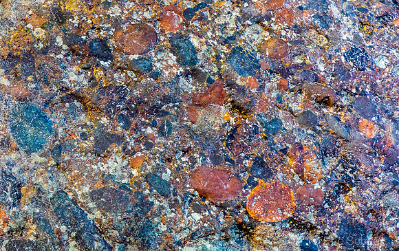 2020 Snoqaulmie River Stone Abstract