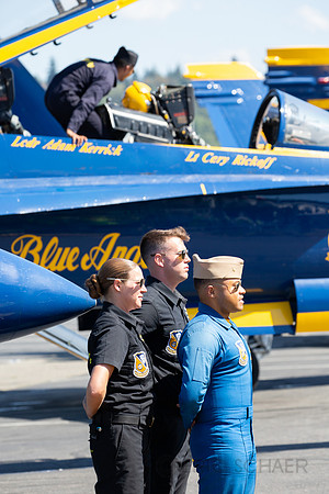 Blue Angels Pilot & Crew Seattle WA, Museum of flight
