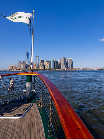 New York: Boat Tour- View of Manhattan